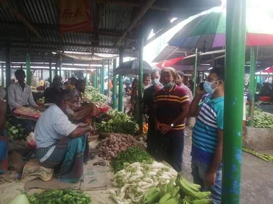 ভ্রাম্যমাণ আদালতে সরোজগঞ্জে