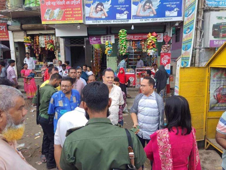 মধুপুরে বাসে অতিরিক্ত ভাড়া আদায়ের দায়ে সুপারভাইজারকে জরিমানা