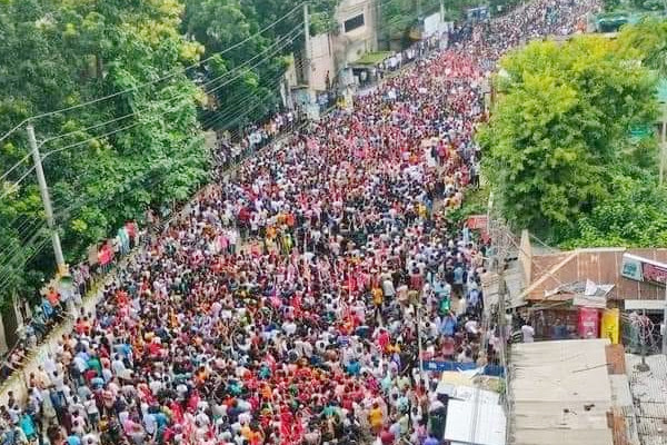 গোপালগঞ্জে ৮ দফা দাবিতে হিন্দু সম্প্রদায়ের মানববন্ধন ও বিক্ষোভ