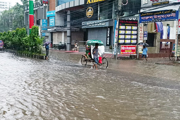 ফেনী শহর পানির নিচে