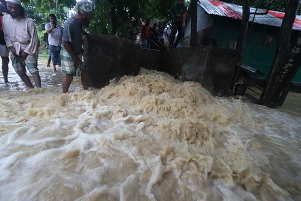 তলিয়ে যেতে পারে কুমিল্লা শহর