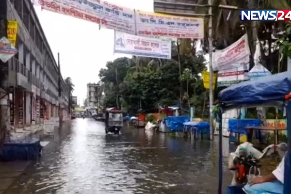 তলিয়ে গেছে নোয়াখালী