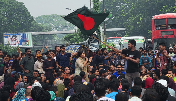 বিকেলে শহীদদের স্মরণে পদযাত্রা করবেন শিক্ষার্থীরা